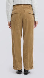 Laden Sie das Bild in den Galerie-Viewer, Hose ASPESI Cord Beige