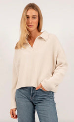 Laden Sie das Bild in den Galerie-Viewer, Pullover ANNA V BERG Stella Vanilla
