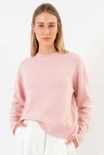 Laden Sie das Bild in den Galerie-Viewer, Pullover ANNA V BERG Cleo Pink Blossom
