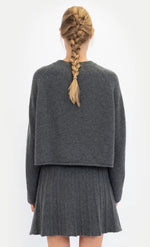 Laden Sie das Bild in den Galerie-Viewer, Pullover ANNA V BERG Gina Midnight Stone
