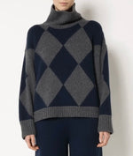 Laden Sie das Bild in den Galerie-Viewer, Pullover SMINFINITY Comfy Argyle Jumper
