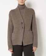 Laden Sie das Bild in den Galerie-Viewer, Cardigan SMINFINITY Fluffy Pinned Cardigan
