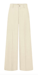 Laden Sie das Bild in den Galerie-Viewer, Hose ROSSI Ivon Coloured Soft Denim Vanille
