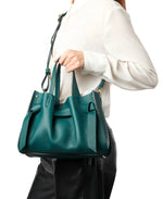 Laden Sie das Bild in den Galerie-Viewer, Tasche VISONA’ Vittoria Bottle
