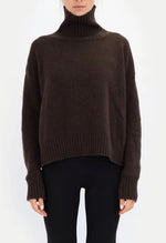 Laden Sie das Bild in den Galerie-Viewer, Pullover ANNA V BERG Emma Espresso
