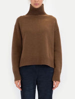 Laden Sie das Bild in den Galerie-Viewer, Pullover ANNA V BERG Emma Mocca
