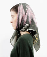 Laden Sie das Bild in den Galerie-Viewer, Tuch TALKING WALLS Twiggy Burlesque
