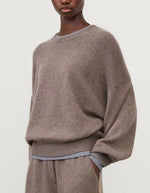 Laden Sie das Bild in den Galerie-Viewer, Pullover LISA YANG Veira Truffle
