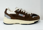 Laden Sie das Bild in den Galerie-Viewer, Sneaker AUTRY Hyperway Cotto/Marshmallow
