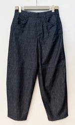 Laden Sie das Bild in den Galerie-Viewer, Hose ´S MAX MARA Peplo
