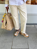 Laden Sie das Bild in den Galerie-Viewer, Jeans DENIMIST Lucy Boyfriend Barley Khaki
