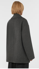 Laden Sie das Bild in den Galerie-Viewer, Jacke ´S MAX MARA Ornella
