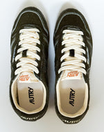 Laden Sie das Bild in den Galerie-Viewer, Sneaker AUTRY Windspin Pony Military
