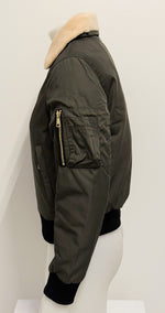 Laden Sie das Bild in den Galerie-Viewer, Jacke BOMBERS ORIGINAL Barcelone

