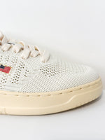 Laden Sie das Bild in den Galerie-Viewer, Sneaker AUTRY Easy Knit Low Ivory
