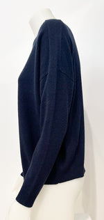 Laden Sie das Bild in den Galerie-Viewer, Pullover BLOOM Navy
