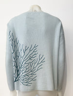 Laden Sie das Bild in den Galerie-Viewer, Pullover THEHOLYGOAT Emmy Blue Fish
