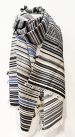 Laden Sie das Bild in den Galerie-Viewer, Plaid THEHOLYGOAT
