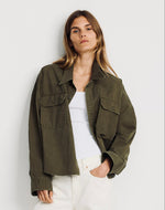 Laden Sie das Bild in den Galerie-Viewer, Hemd DENIMIST Cropped Utility
