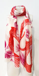 Laden Sie das Bild in den Galerie-Viewer, Schal FRIENDLY HUNTING Scarf Square Garden Eden
