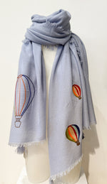 Laden Sie das Bild in den Galerie-Viewer, Schal THEHOLYGOAT Hot Air Balloon
