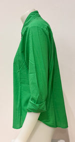 Laden Sie das Bild in den Galerie-Viewer, Bluse XIRENA Bowie Green Leaf
