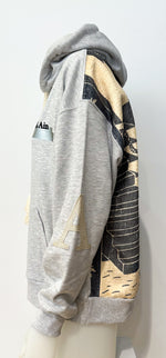 Laden Sie das Bild in den Galerie-Viewer, Hoodie AL AIN Grau
