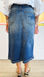 Laden Sie das Bild in den Galerie-Viewer, Jeansrock R13 Jesse Skirt
